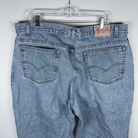 Vintage 1992 Levi's Men's Jeans Loose Fit Light Wash Size W42 L30 - Picture 4 of 8